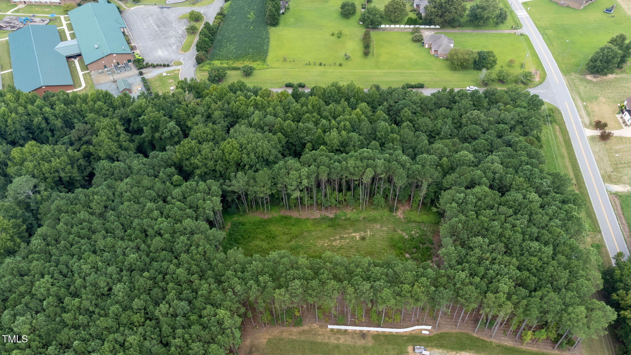 176 Dogeye Road Benson, NC 27504 - Photo 6 of 19 6-web-or-mls-DJI_0792-HDRRE