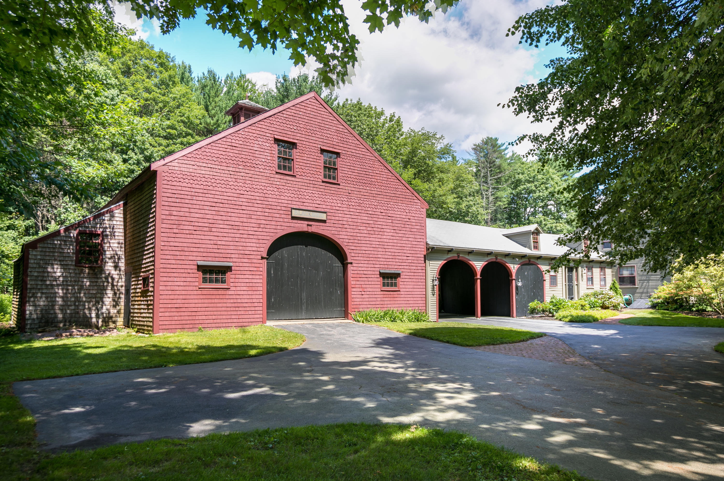 143 Brook Road Falmouth, ME 04105 - Photo 3 of 62 Post and Beam barn