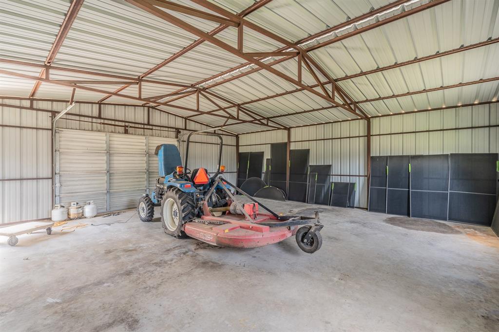 2305 Floyd Hampton Road Crowley, TX 76036 - Photo 34 of 40