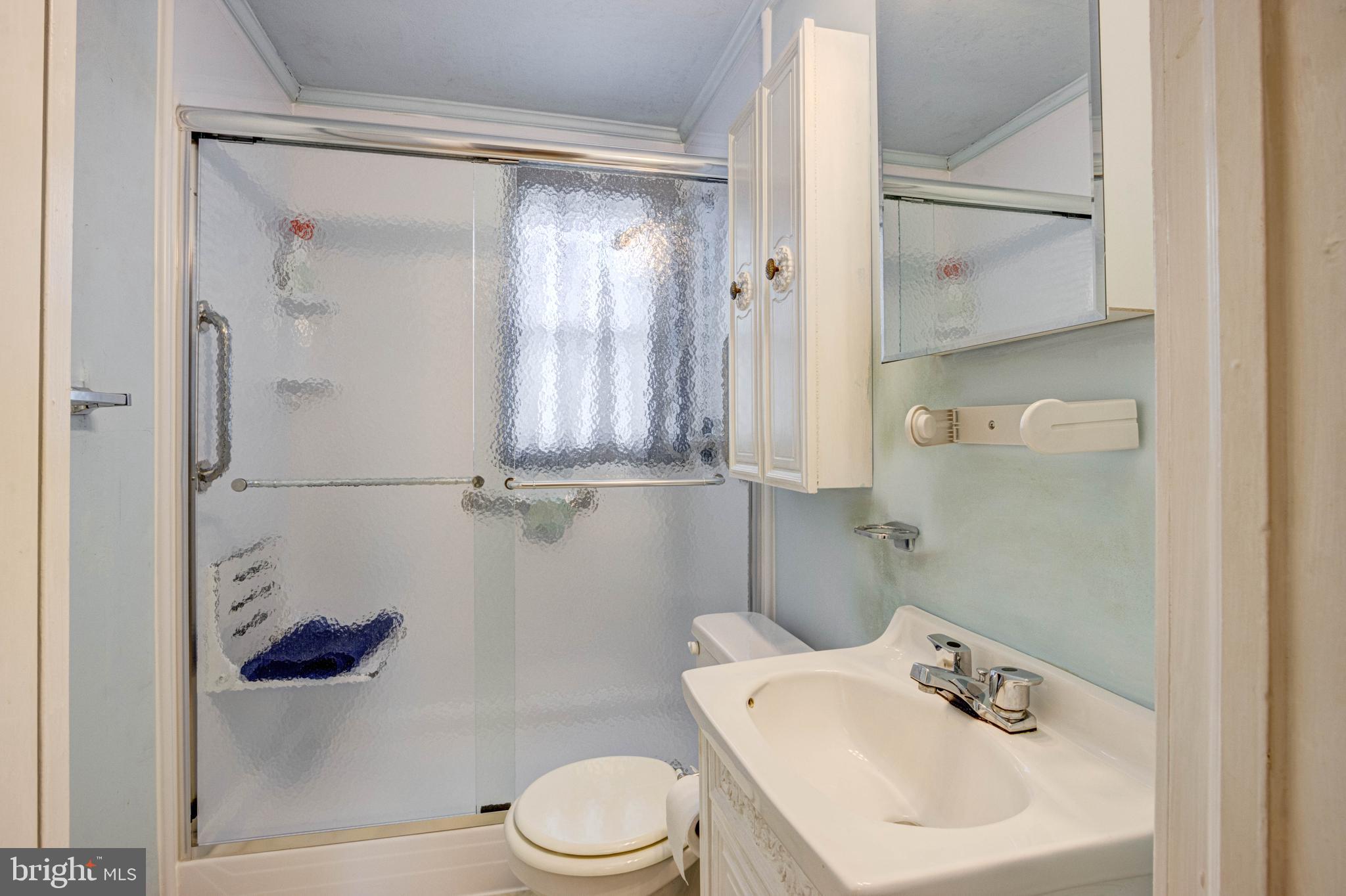 1935 Searles Road Dundalk, MD 21222 - Photo 18 of 24 Full Bath Upstairs