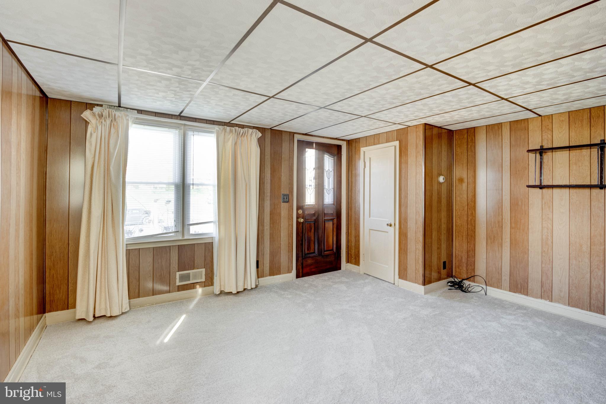 1935 Searles Road Dundalk, MD 21222 - Photo 5 of 24 Gallery Image 5