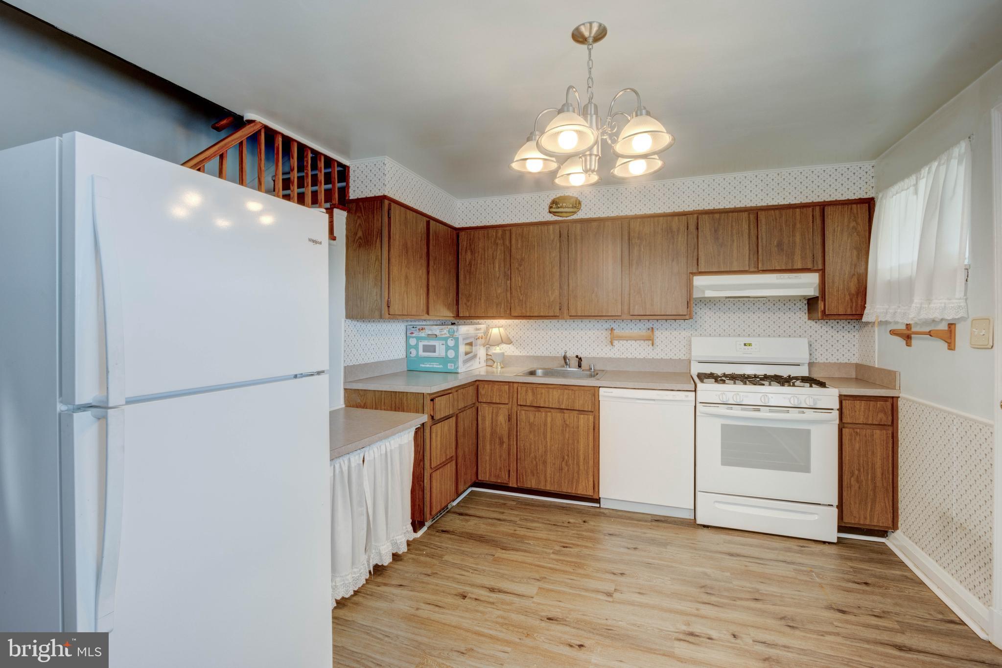 1935 Searles Road Dundalk, MD 21222 - Photo 10 of 24 Kitchen