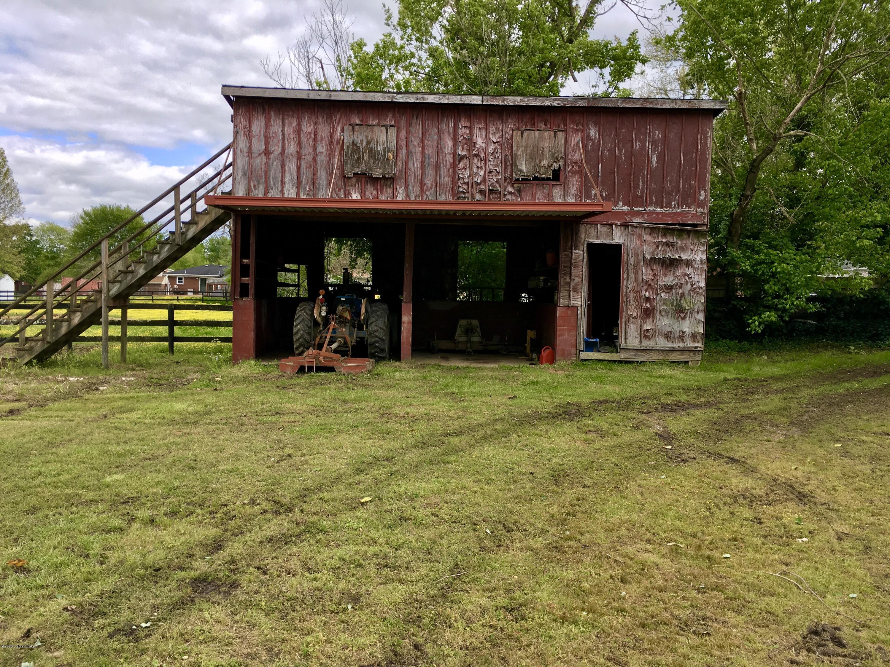 10003 Keys Ferry Road Fairdale, KY 40118 - Photo 15 of 41 Photo May 11, 3 59 58 PM
