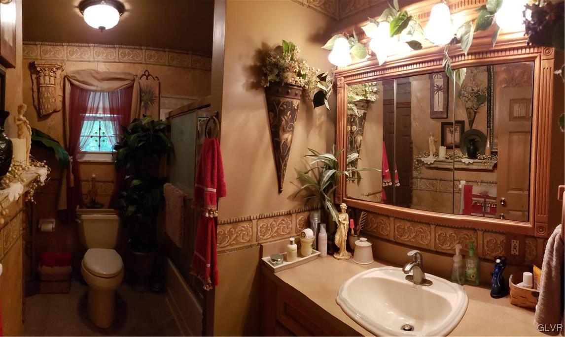 8246 Chester Road Germansville, PA 18053 - Photo 9 of 16 Gallery Image 9