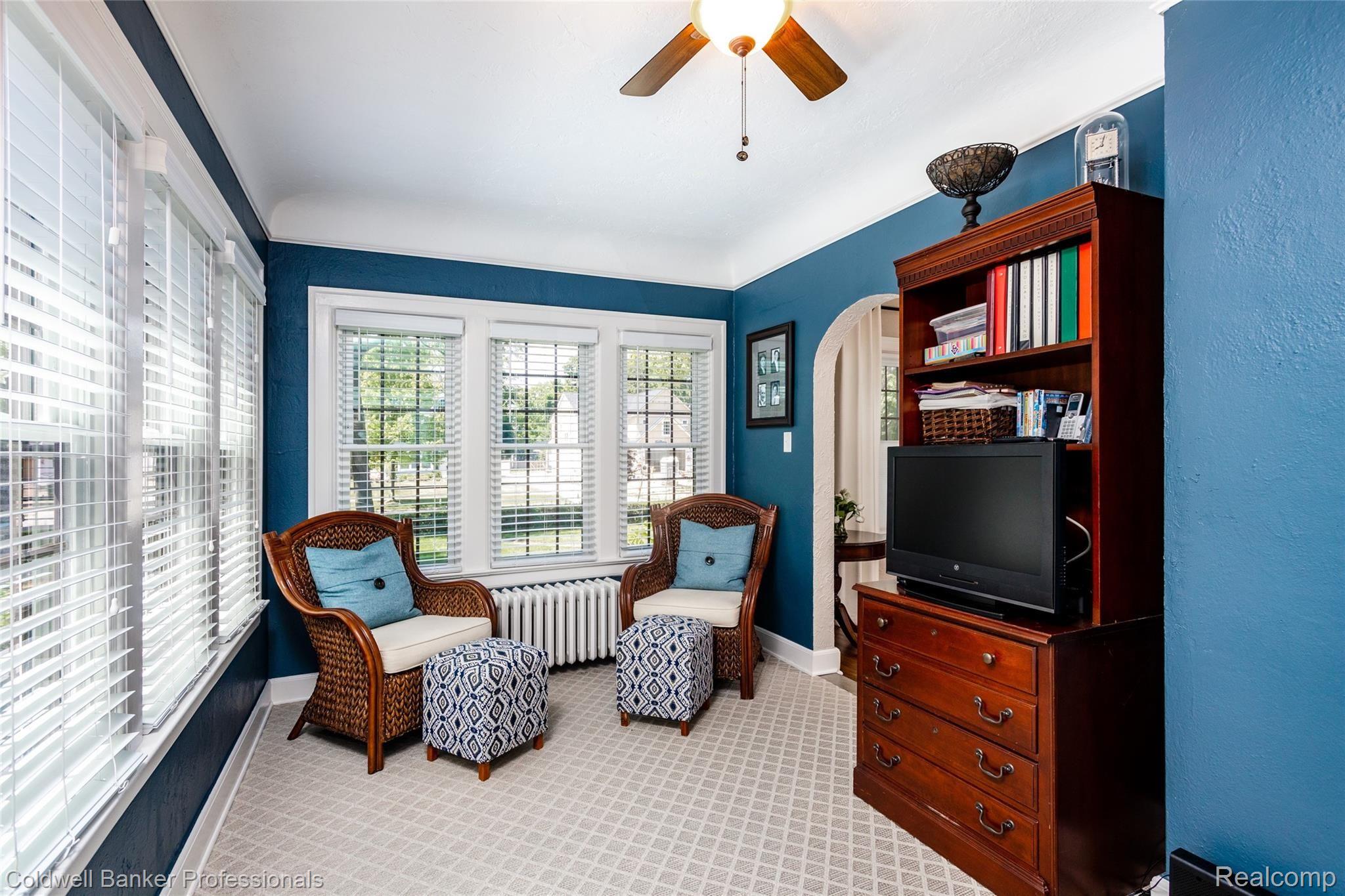 564 Washington Road Grosse Pointe, MI 48230 - Photo 11 of 21 564 Washington L031.jpg