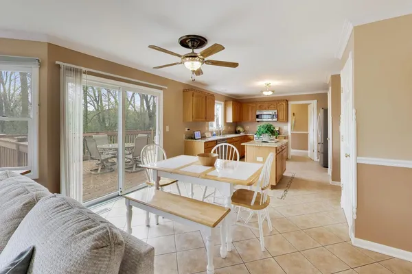 $489,900 | 1474 Knottingham Drive, Gurnee, IL 60031