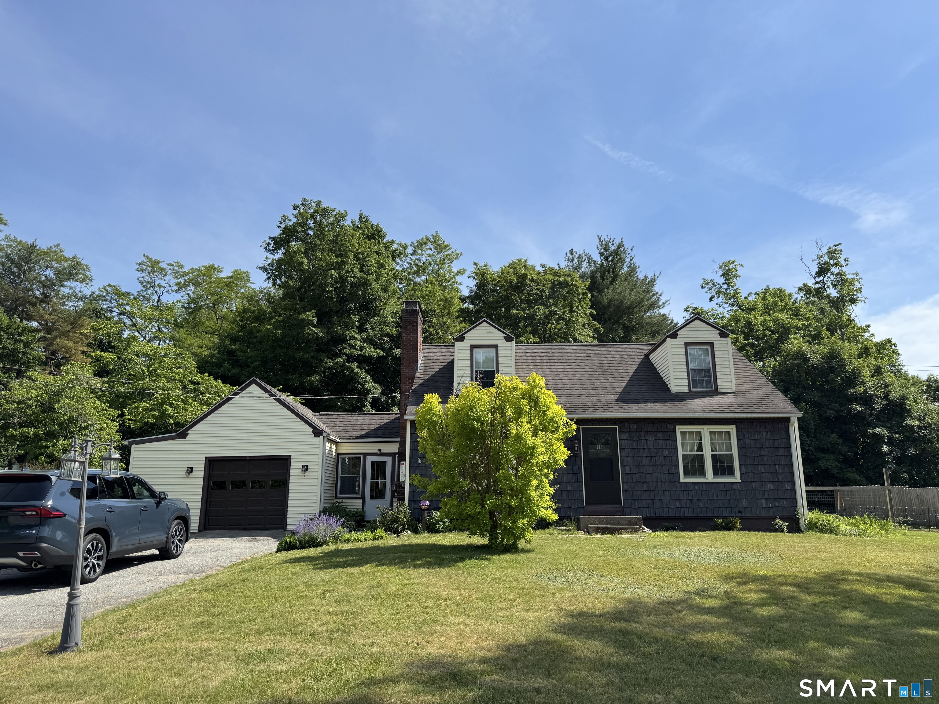 113 Hawkins Street Killingly, CT 06239 - Photo 2 of 31