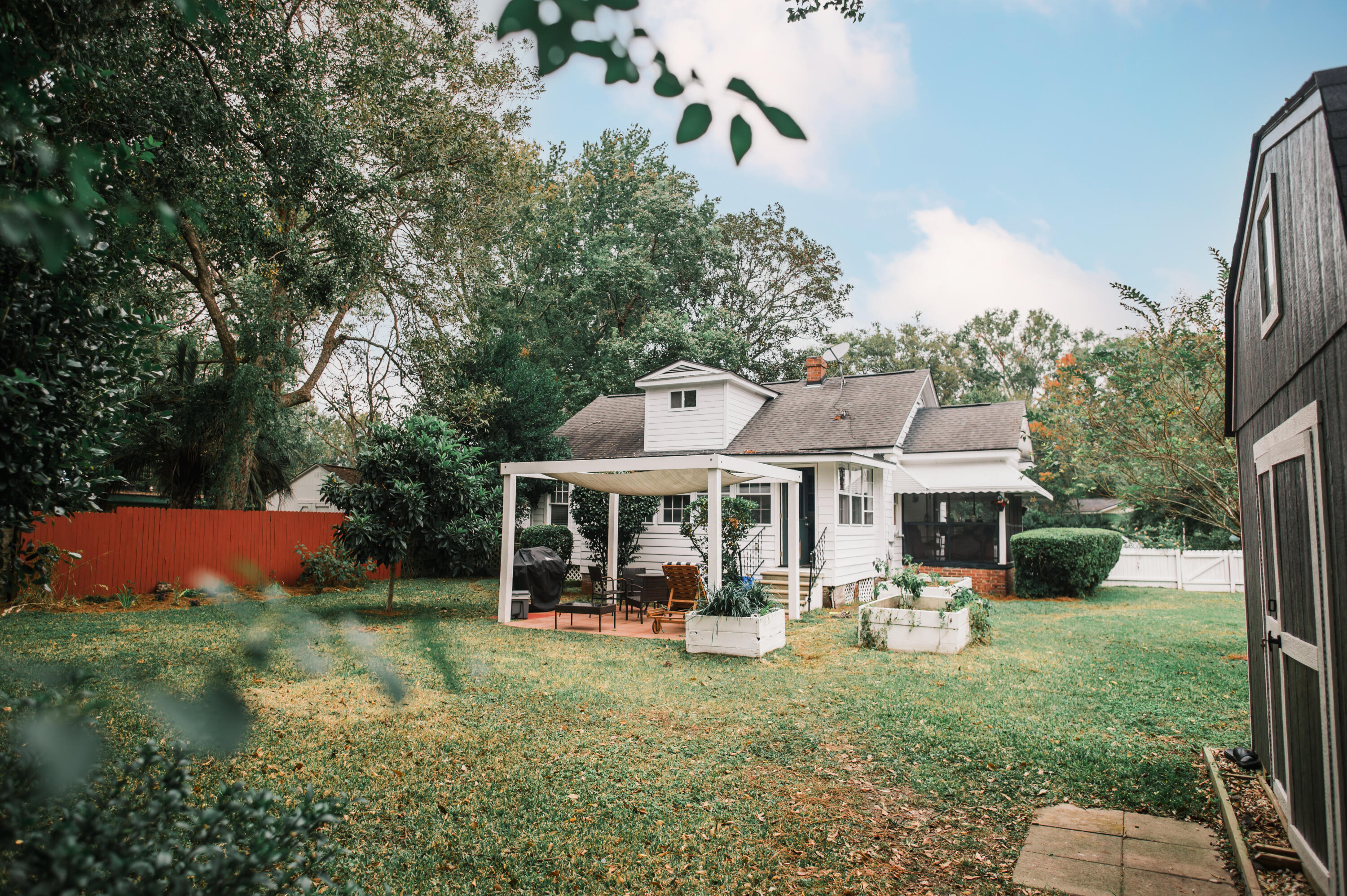1707 Jessamine Road Charleston, SC 29407 - Photo 31 of 47 Backyard
