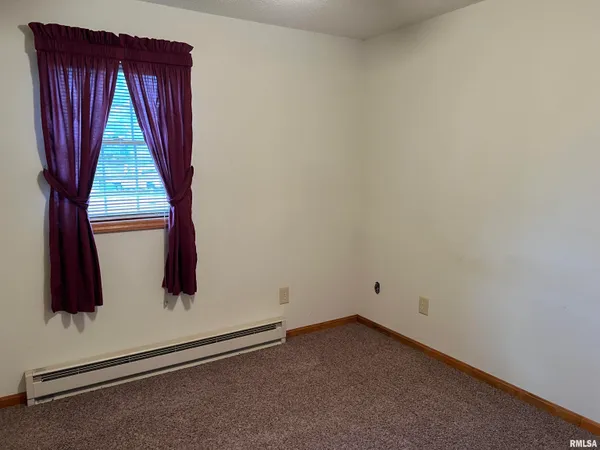 $129,900 | 110 Wyatt Street, Franklin, IL 62638