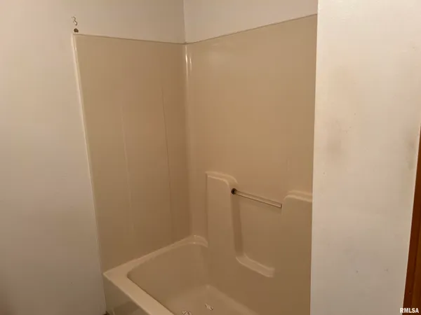 $129,900 | 110 Wyatt Street, Franklin, IL 62638