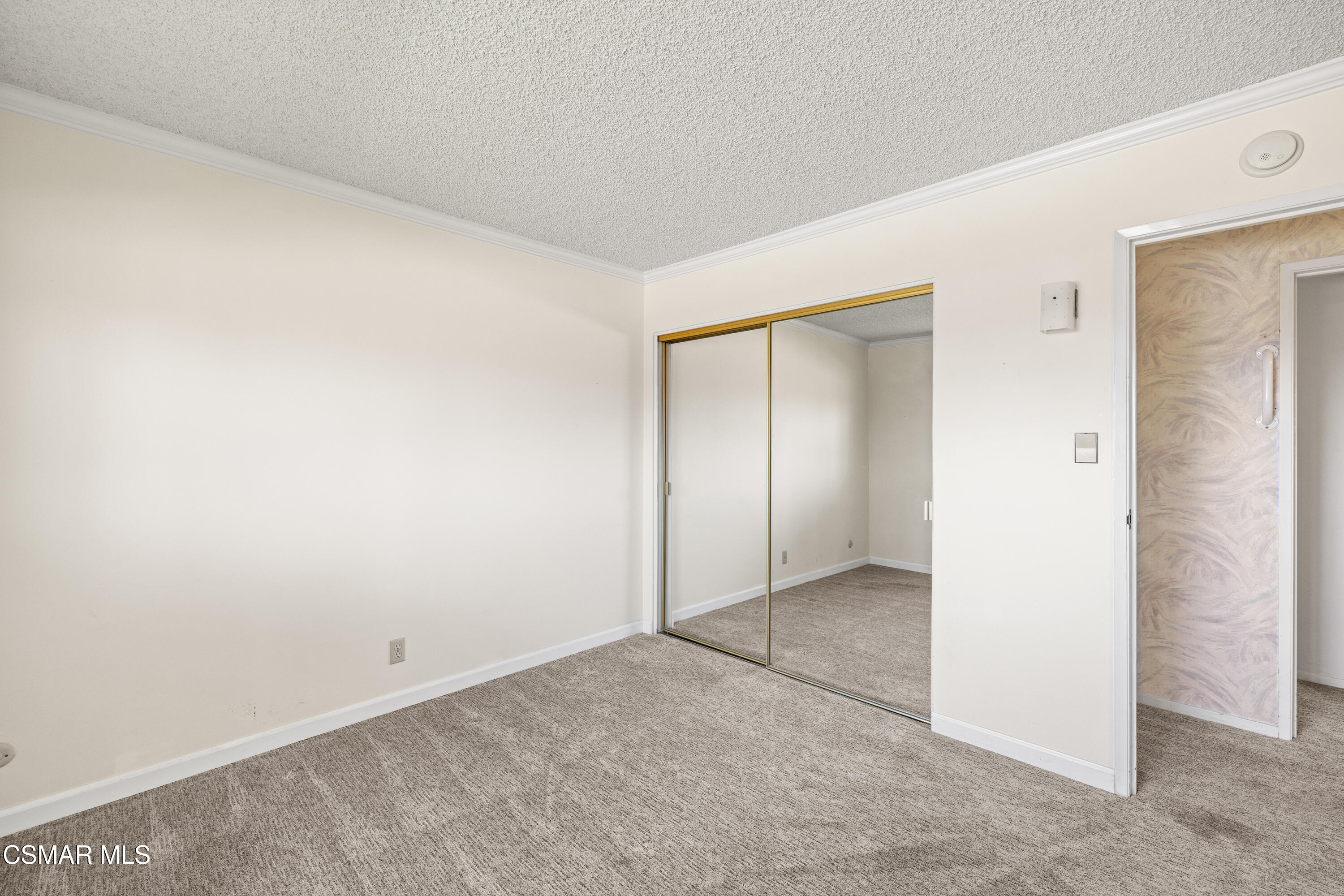 4477 Hempstead Street Simi Valley, CA 93063 - Photo 16 of 25 an empty room with closet area