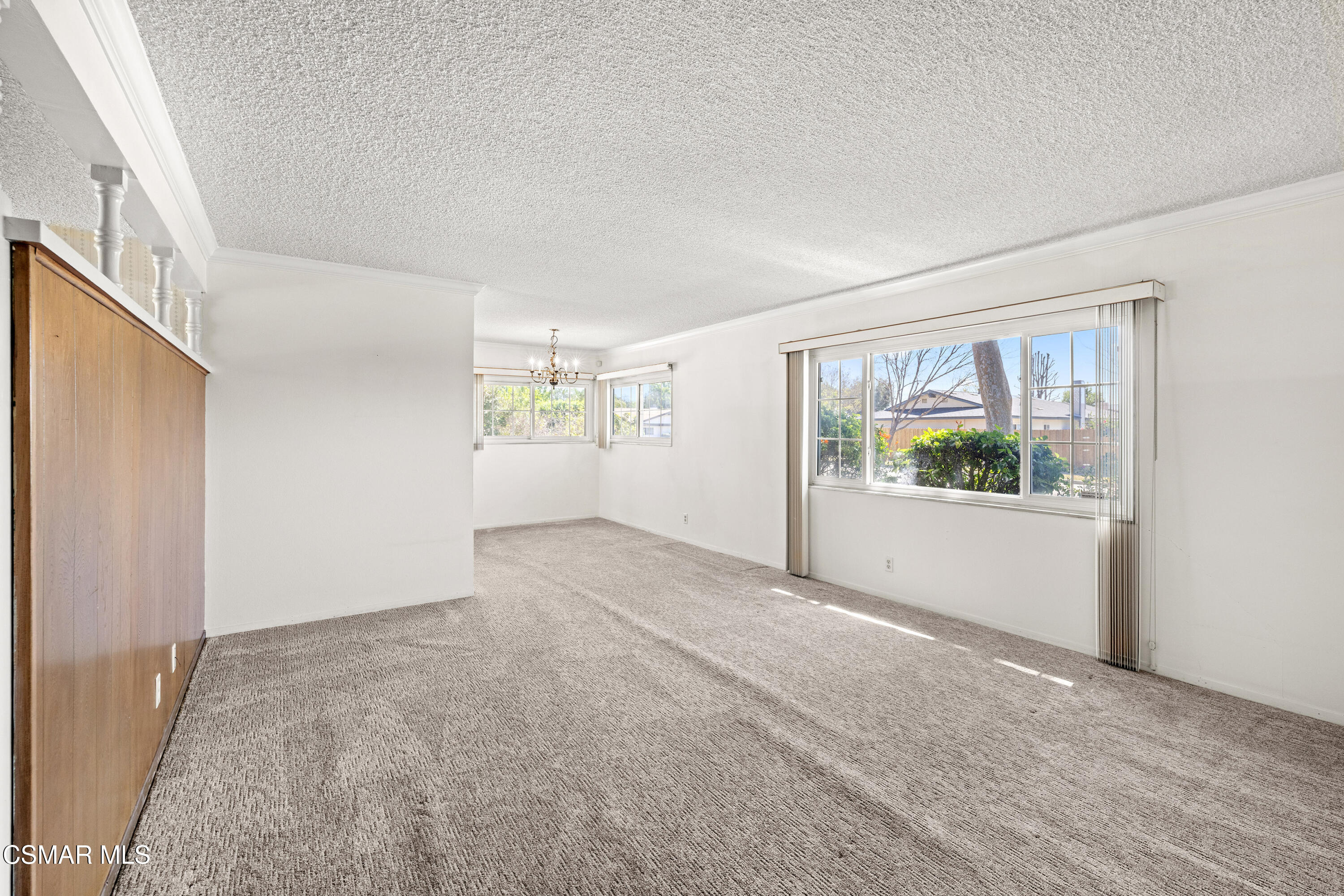 4477 Hempstead Street Simi Valley, CA 93063 - Photo 18 of 25 an empty room with windows and entrance