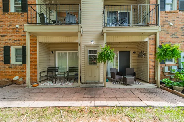 a view of house with outdoor space