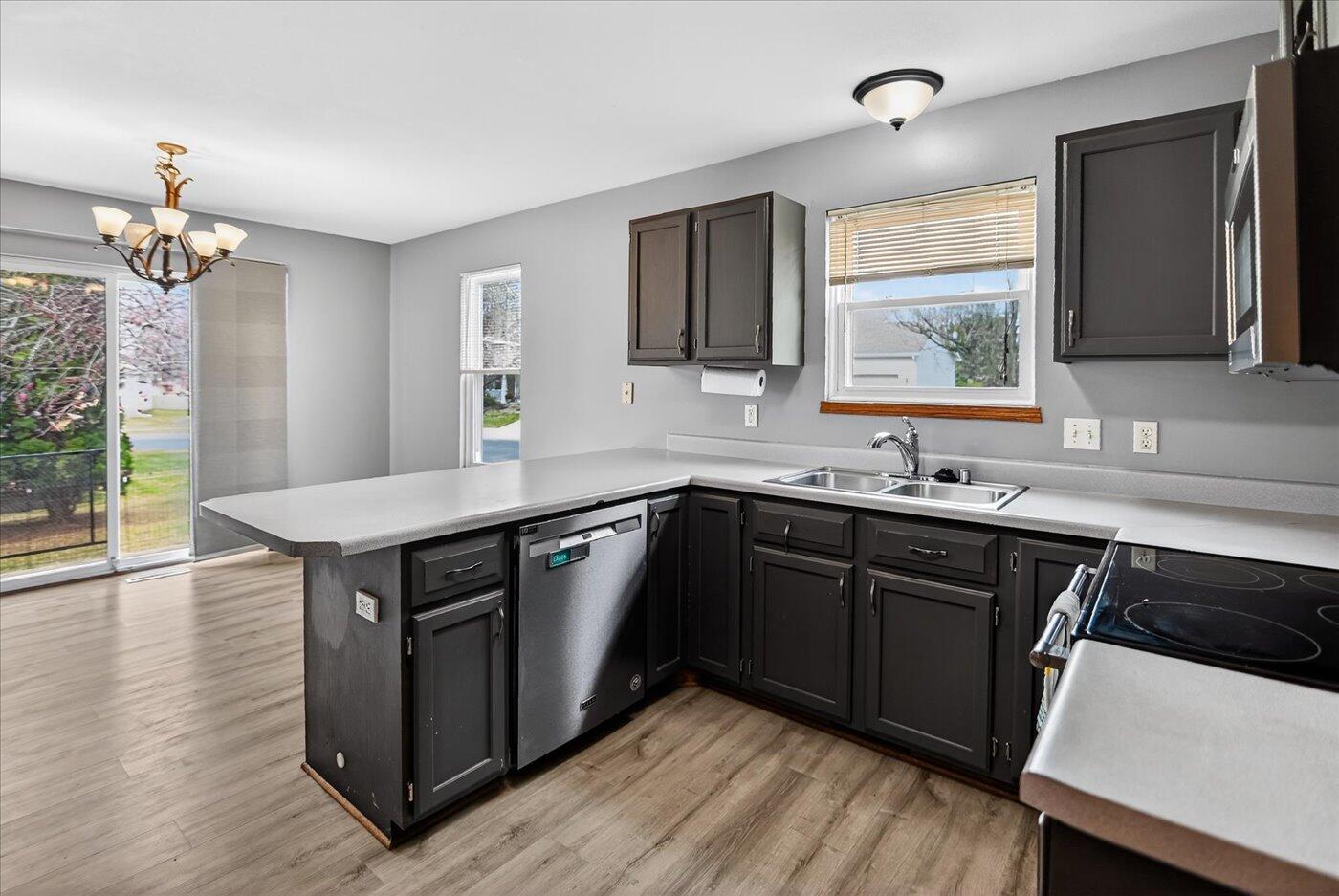 1214 Dayflower Drive Madison, WI 53719 - Photo 19 of 63 4525
