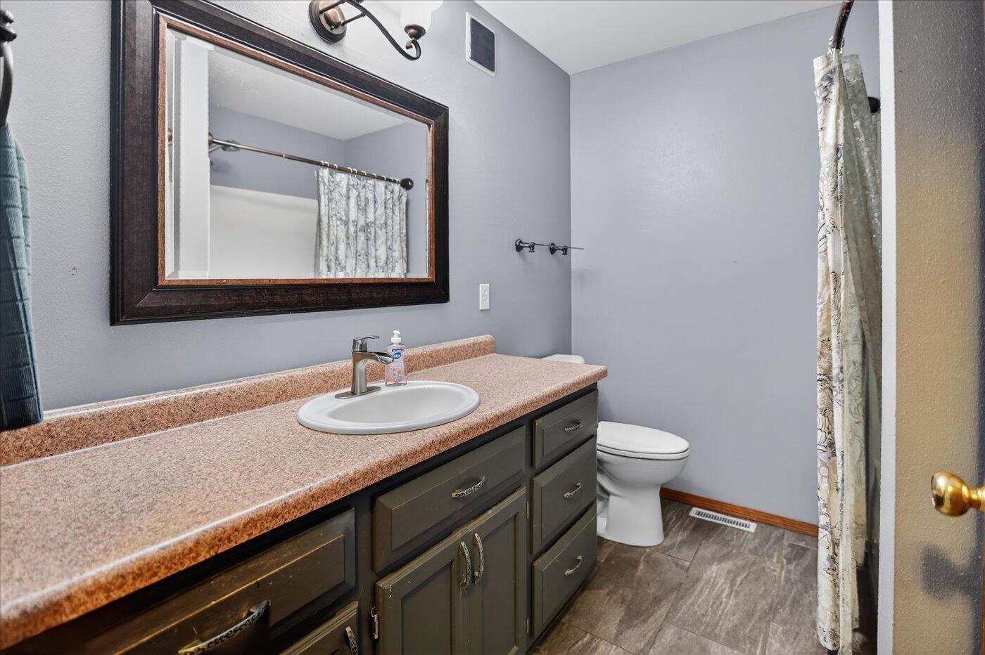 1214 Dayflower Drive Madison, WI 53719 - Photo 31 of 63 4539