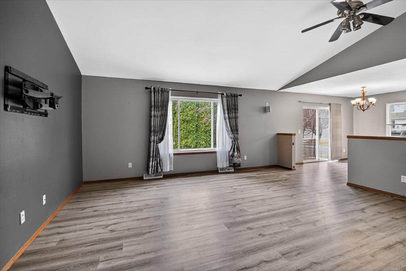 1214 Dayflower Drive Madison, WI 53719 - Photo 10 of 63 4534
