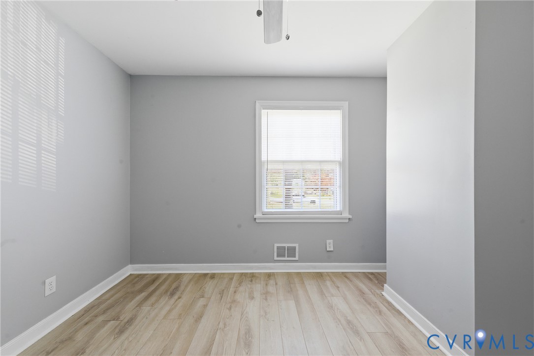 510 Jade Road North Chesterfield, VA 23236 - Photo 18 of 27 an empty room with a window
