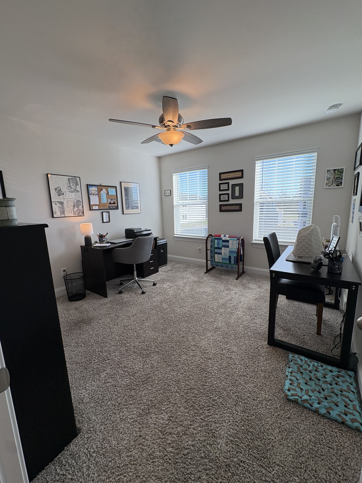 672 Taylor Bend Columbia, TN 38401 - Photo 27 of 32 a living room with furniture and a chandelier