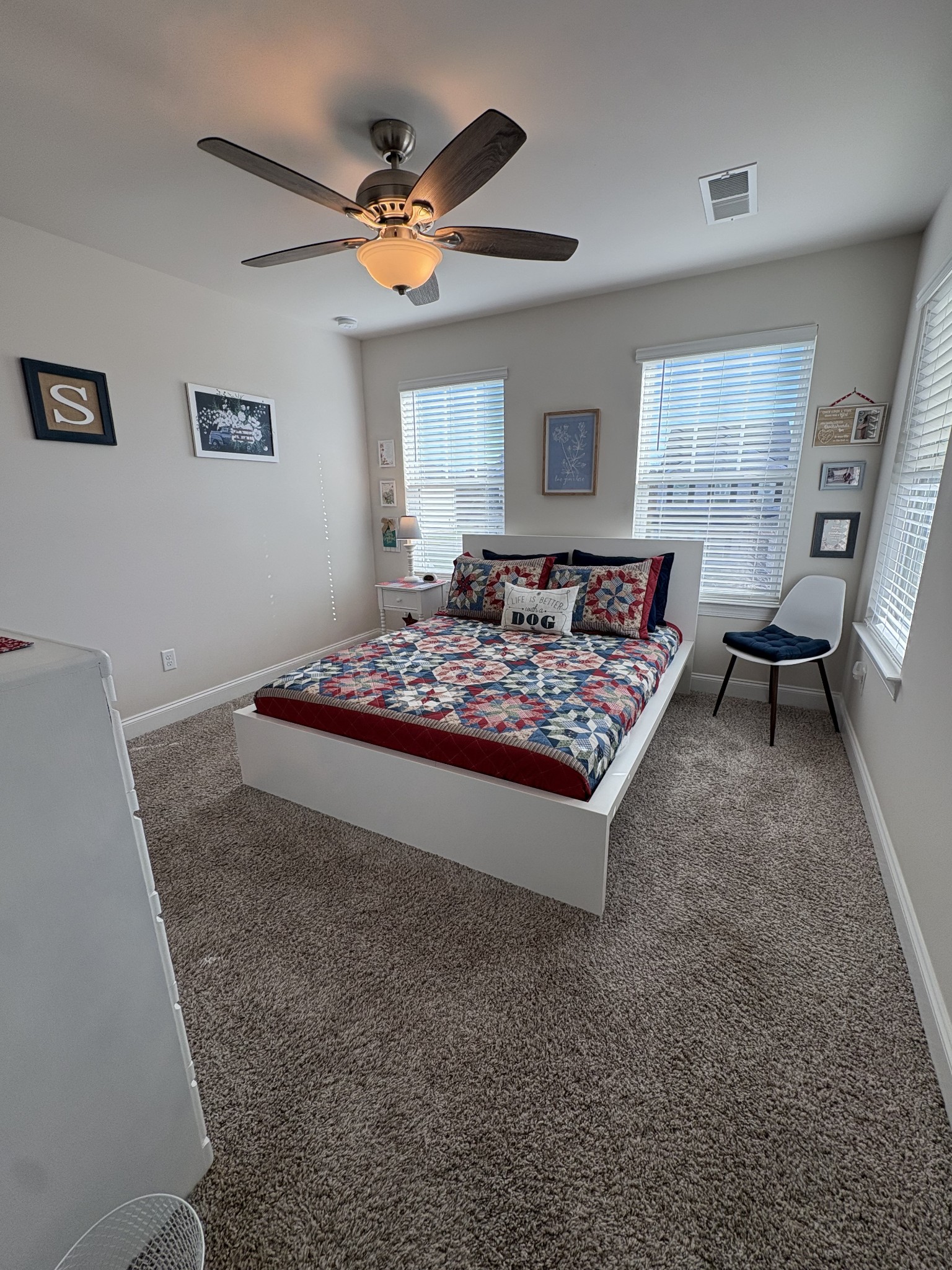 672 Taylor Bend Columbia, TN 38401 - Photo 29 of 32 a living room with furniture and a window