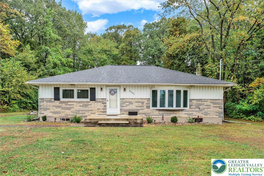 6097 Snyders Church Road Bath, PA 18014 - Photo 1 of 16 Gallery Image 1