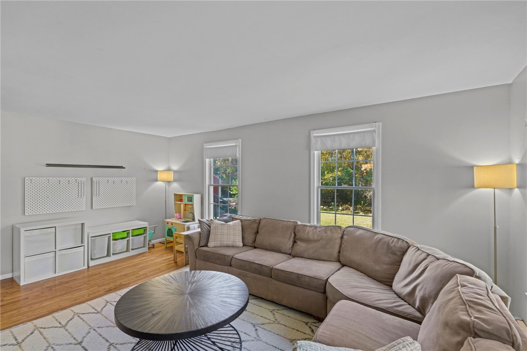 509 Perry Hill Road Coventry, RI 02816 - Photo 21 of 50