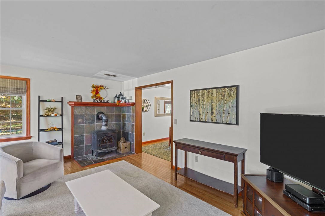 509 Perry Hill Road Coventry, RI 02816 - Photo 28 of 50