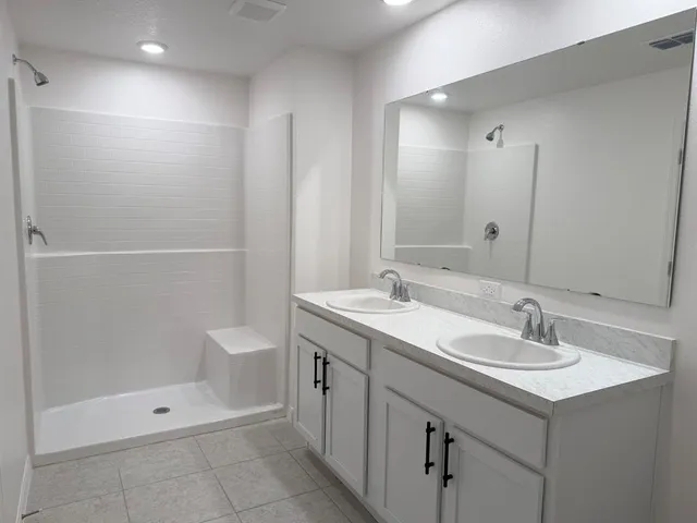 $2,450 | 8855 101st Avenue, Vero Beach, FL 32967