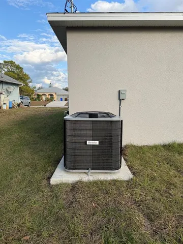 $2,450 | 8855 101st Avenue, Vero Beach, FL 32967