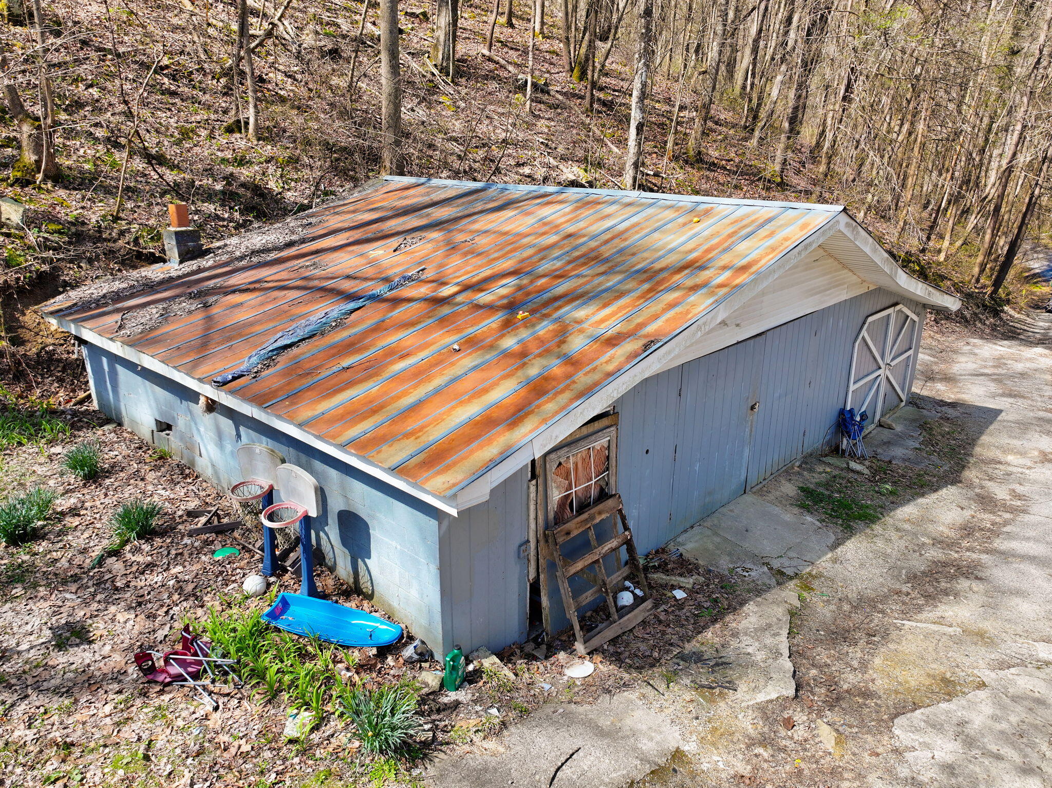 1197 Beans Fork Road Middlesboro, KY 40965 - Photo 26 of 28