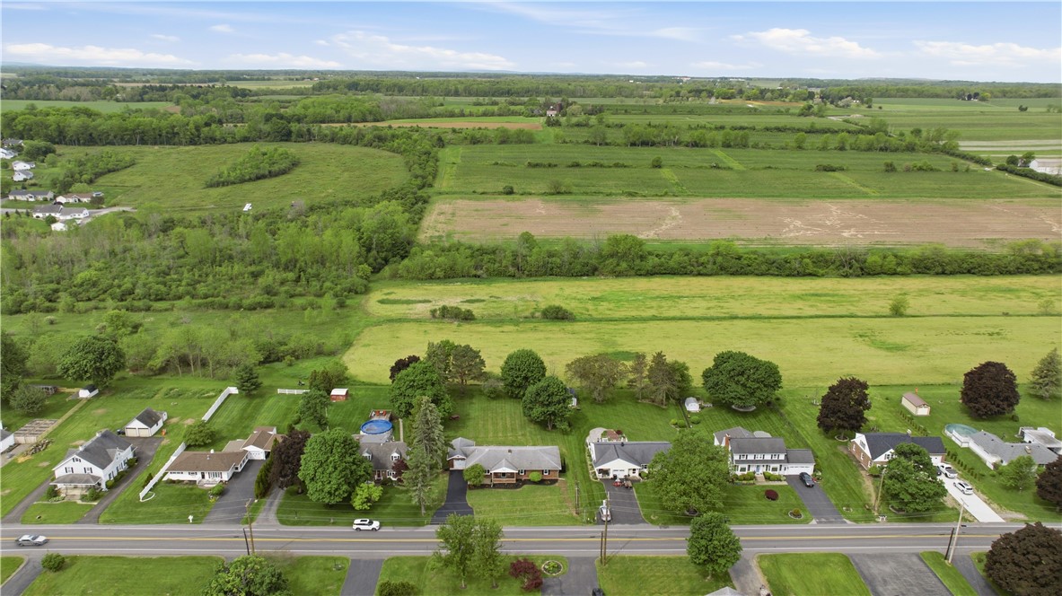 508 White Springs Road Geneva Town, NY 14456 - Photo 8 of 41
