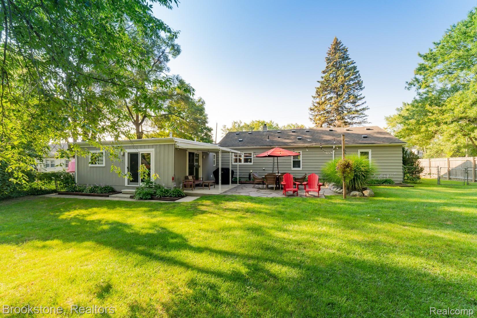 1126 Grace Avenue Rochester, MI 48309 - Photo 26 of 26 1126 Grace Ave-27.jpg