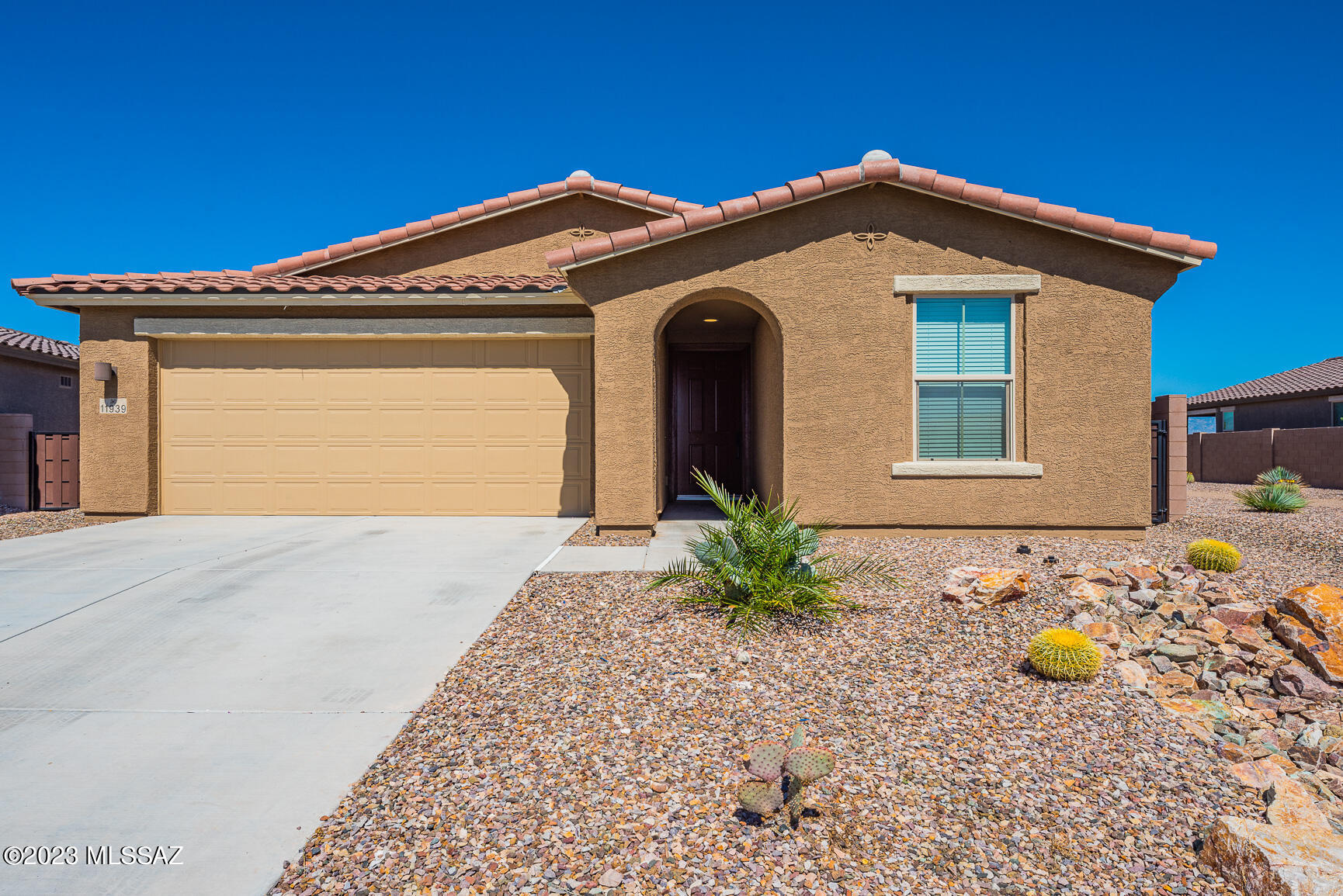 11939 East Ryscott Circle Vail, AZ 85641 - Photo 2 of 28 Gallery Image 2