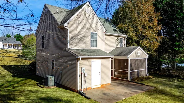 $240,000 | 109 P-4-80, Pendleton, SC 29670