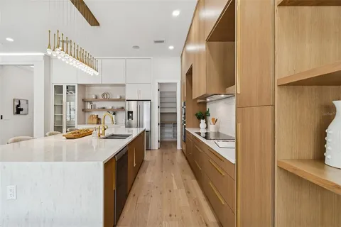 $1,599,999 | 810 West Braddock Street, Tampa, FL 33603