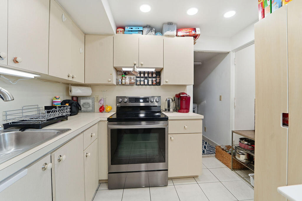 6500 Northwest 2nd Avenue, Unit 509 Boca Raton, FL 33487 - Photo 42 of 47 060526_2-109
