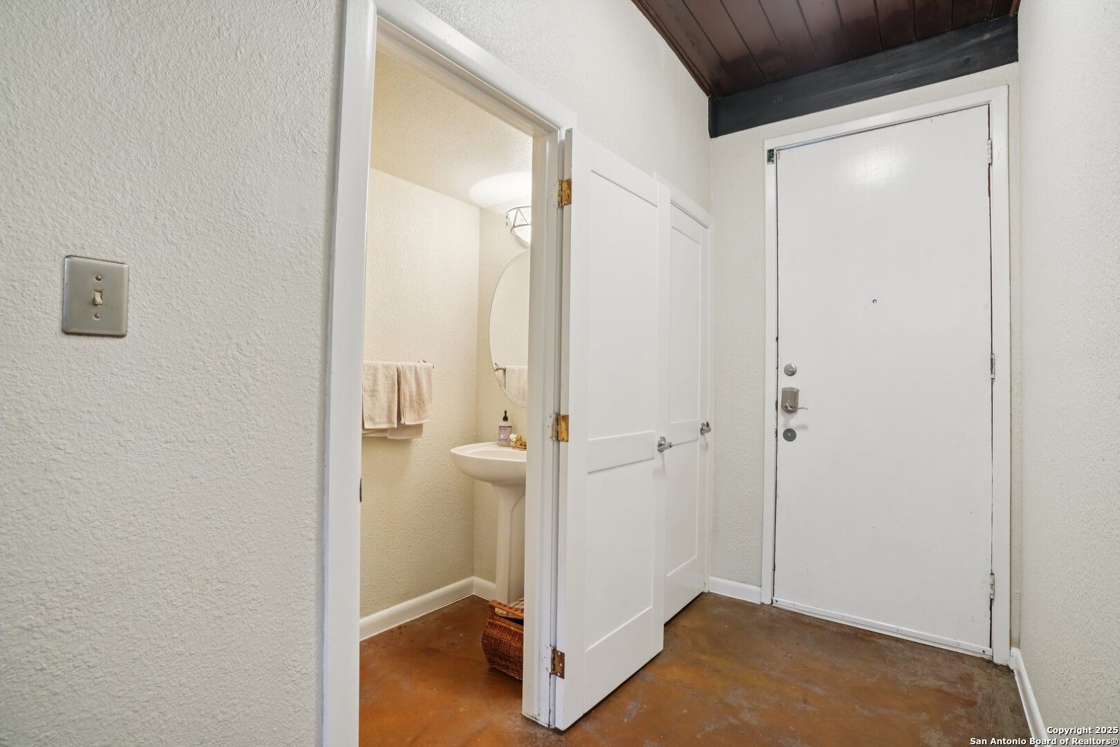 3103 Eisenhauer Road, Unit K14 San Antonio, TX 78209 - Photo 5 of 50