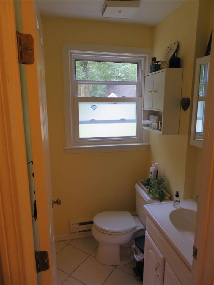 60 Conleys Grove Road, Unit L Derry, NH 03038 - Photo 12 of 30