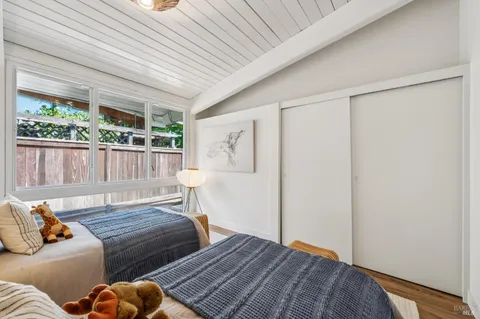 $1,395,000 | 384 Hibiscus Way, San Rafael, CA 94903