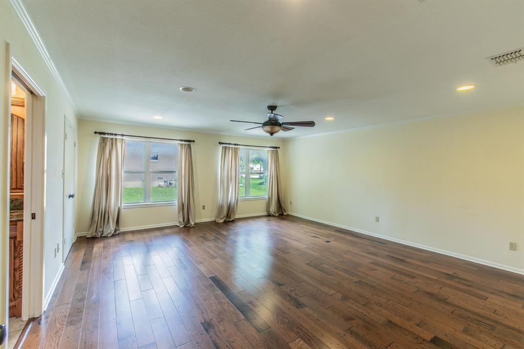 519 First Street Hewitt, TX 76643 - Photo 11 of 35