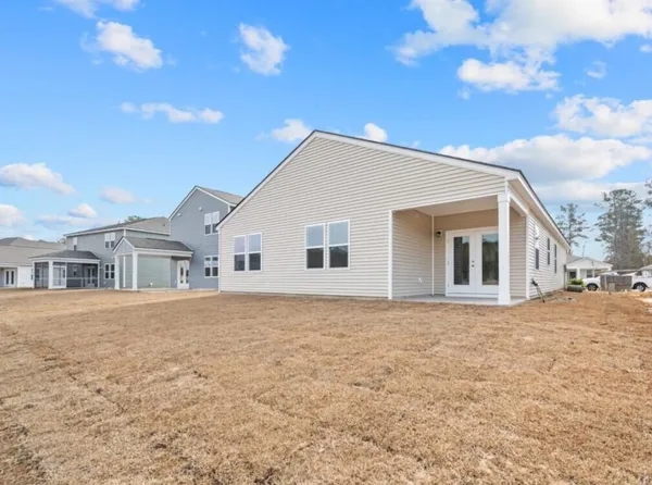 $413,590 | 845 Meadowbrook Lane, Summerville, SC 29486