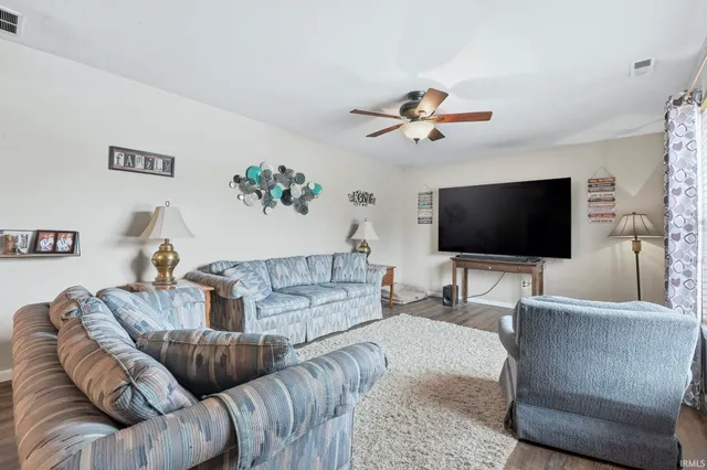 $269,900 | 807 Larkwillow Court, Huntertown, IN 46748