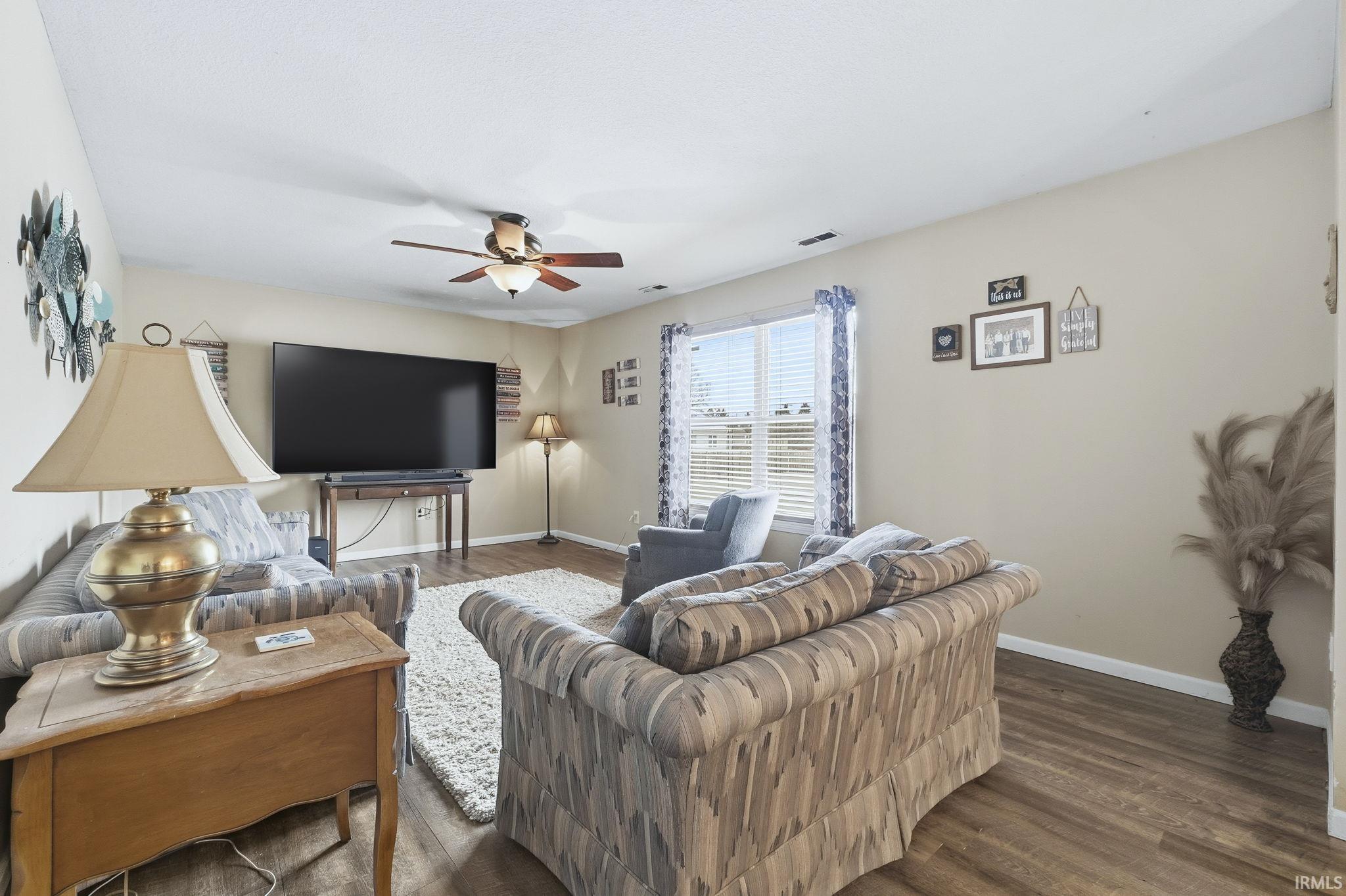 807 Larkwillow Court Huntertown, IN 46748 - Photo 9 of 36