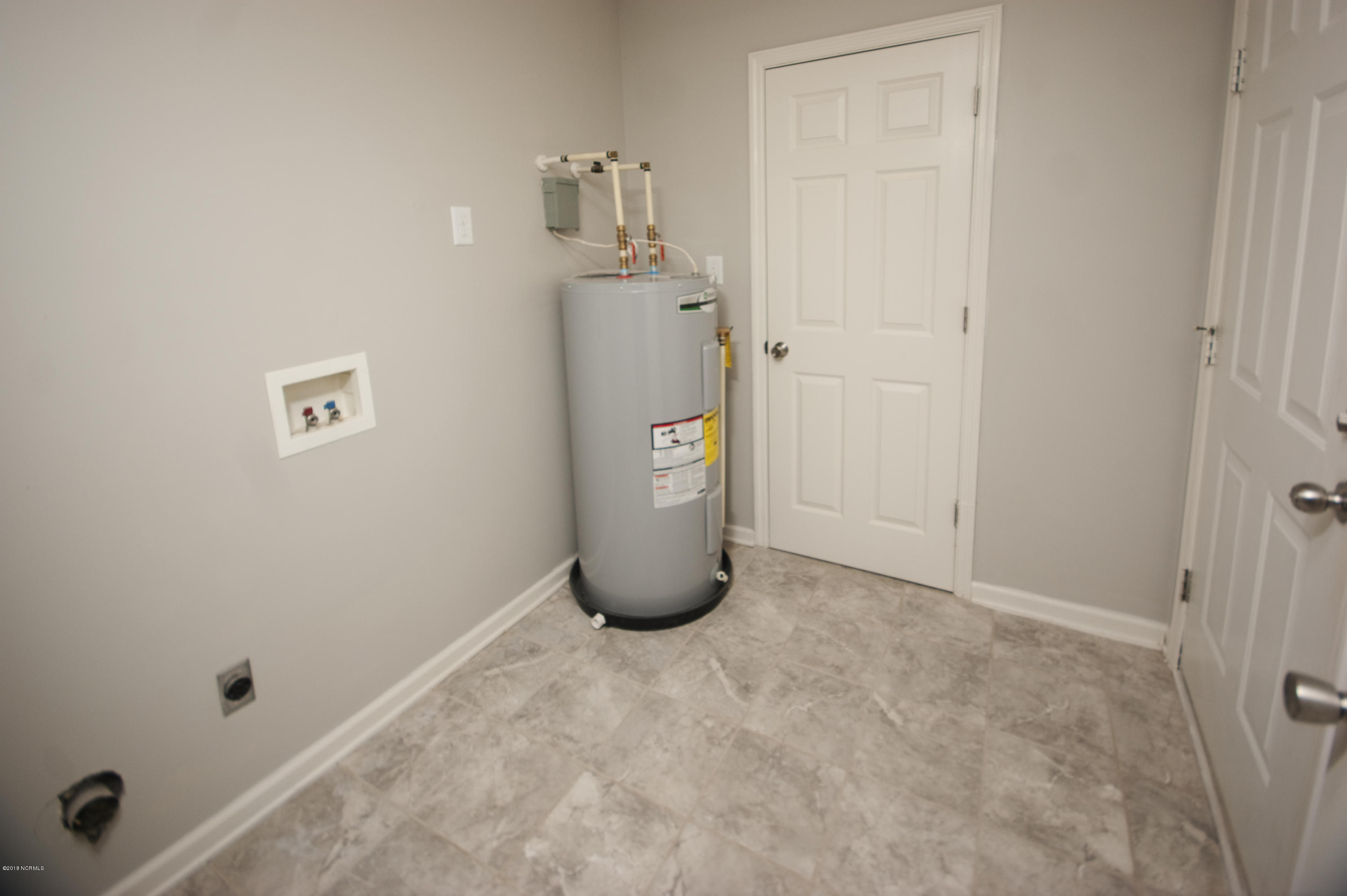 118 Fodder Drive Hubert, NC 28539 - Photo 21 of 33 laundry1 (1)
