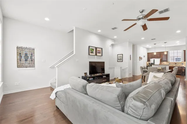 $435,000 | 15814 Breedlove Place, Unit 137, Addison, TX 75001