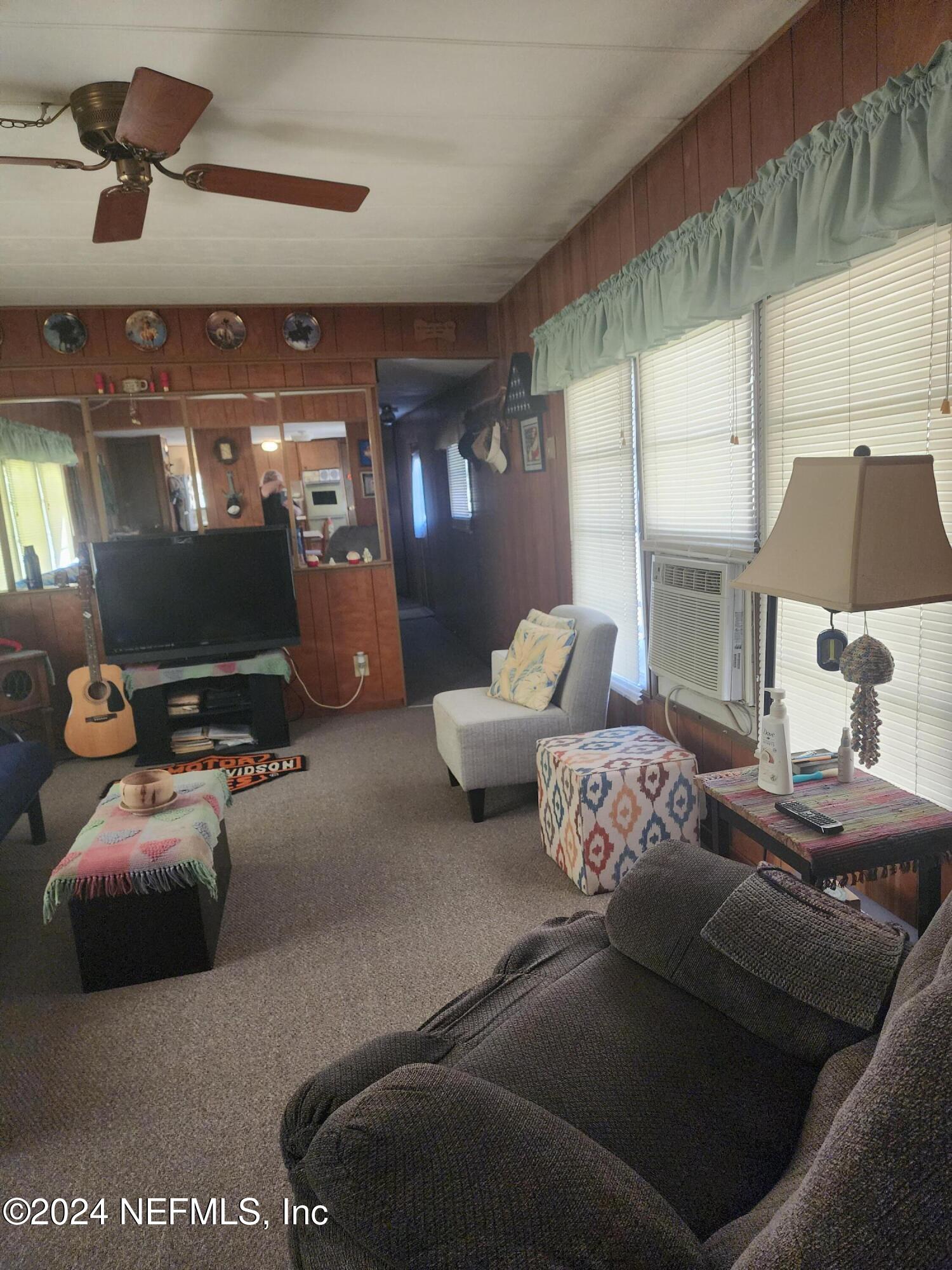 106 Edgewater Road Satsuma, FL 32189 - Photo 13 of 25 20241205_141620 (1)