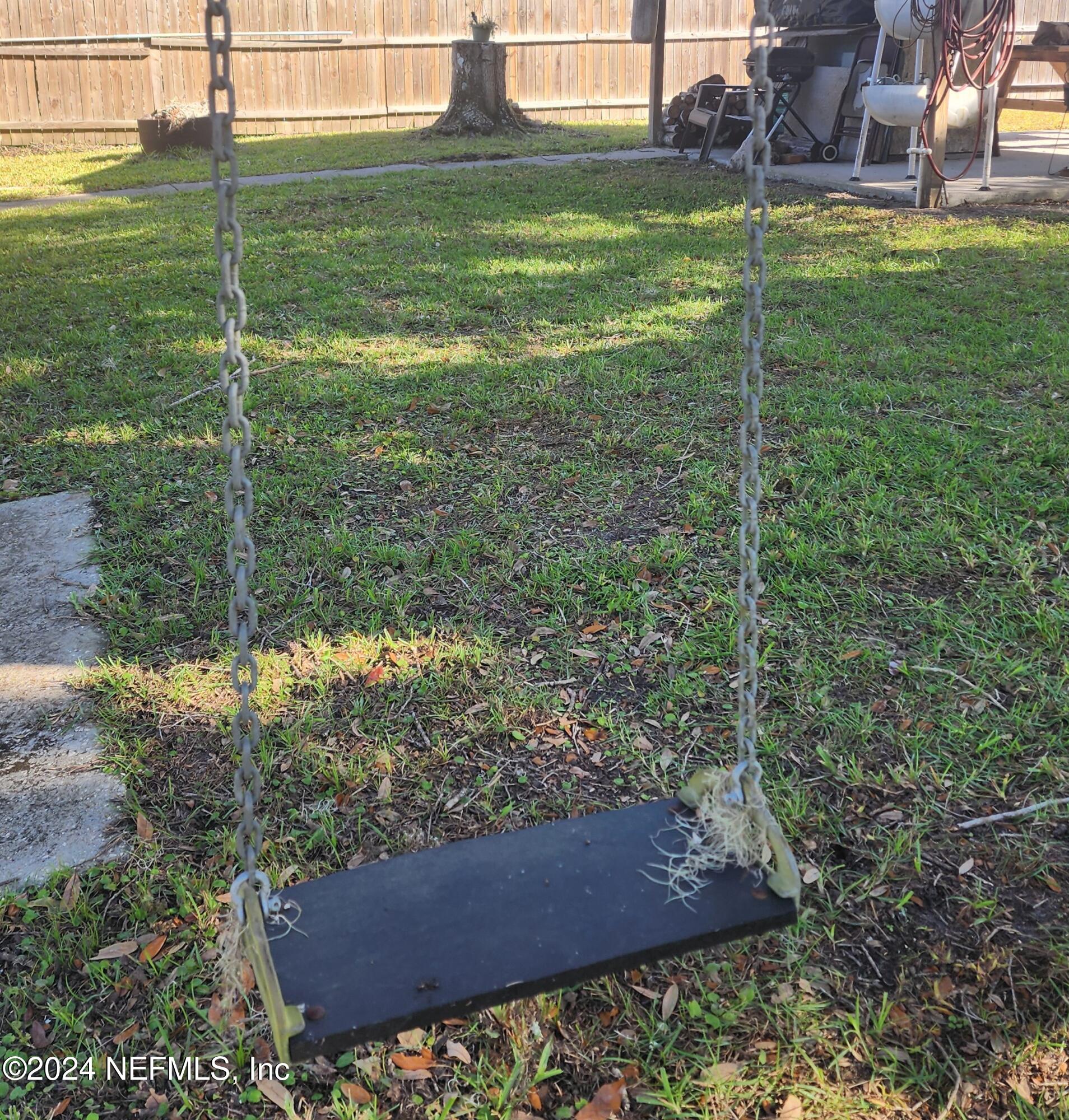 106 Edgewater Road Satsuma, FL 32189 - Photo 20 of 25 20241205_140615
