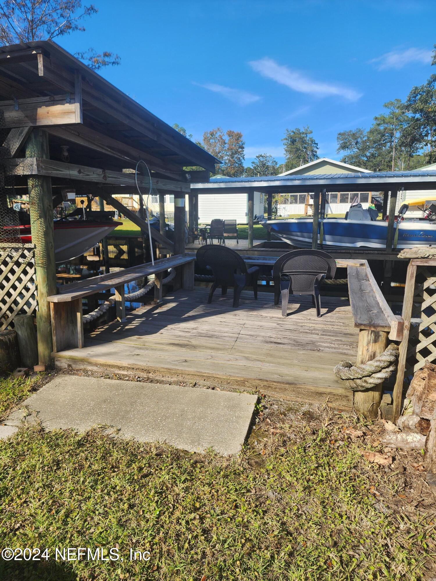 106 Edgewater Road Satsuma, FL 32189 - Photo 8 of 25 20241205_140509
