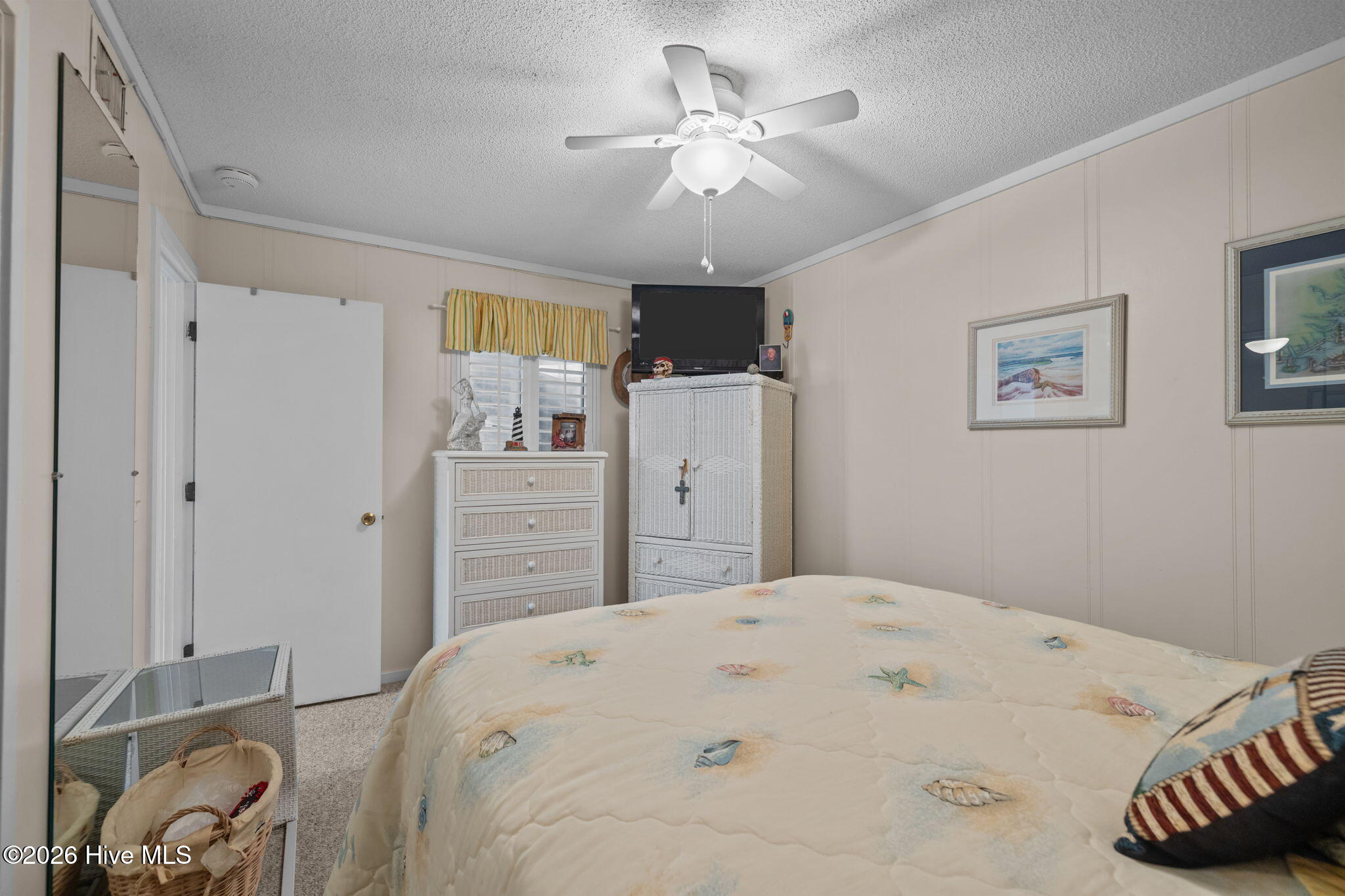 1904 East Fort Macon Road, Unit 307 Atlantic Beach, NC 28512 - Photo 7 of 37 1904 e fort primary br 3