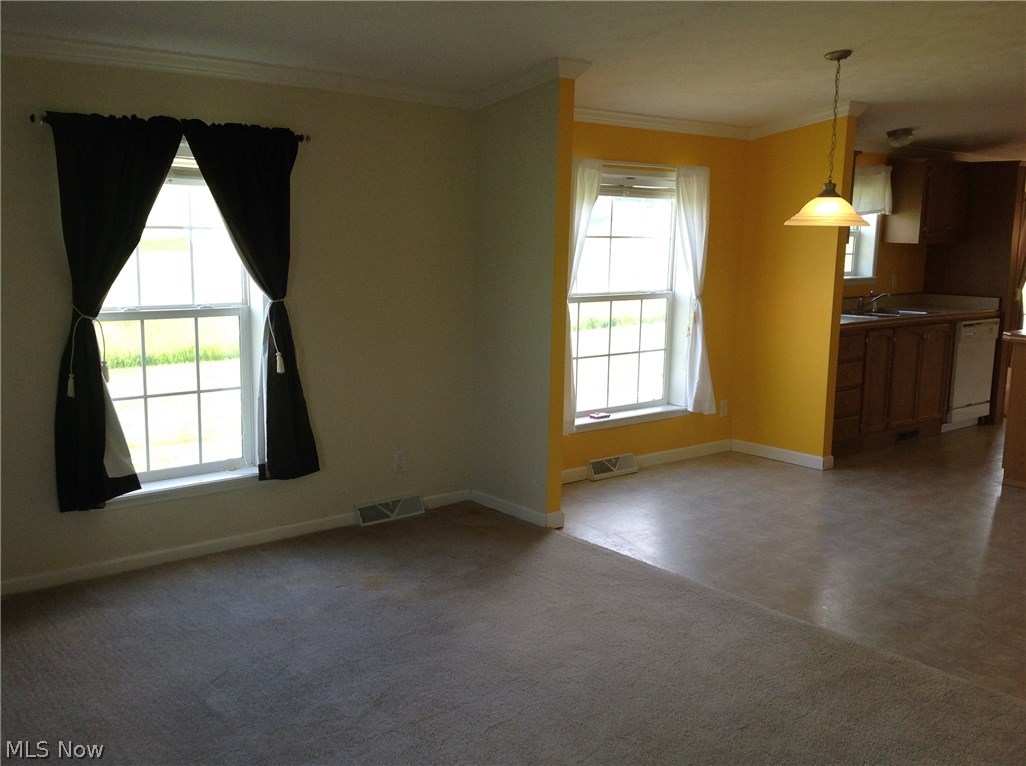 42301 Oak Ridge Road Wellsville, OH 43968 - Photo 11 of 15 Family room right off of kitchen great for family get together a!