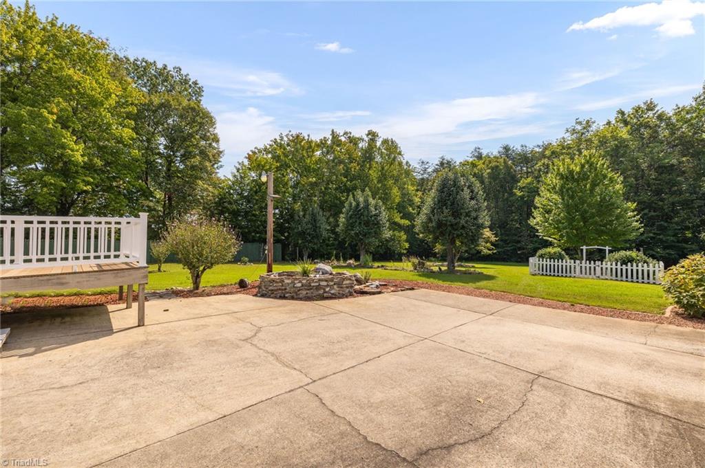 726 Spainhour Road King, NC 27021 - Photo 24 of 29 Gallery Image 24